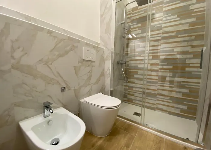 Urban Nest Skyline Retreat 4* Bolonya
