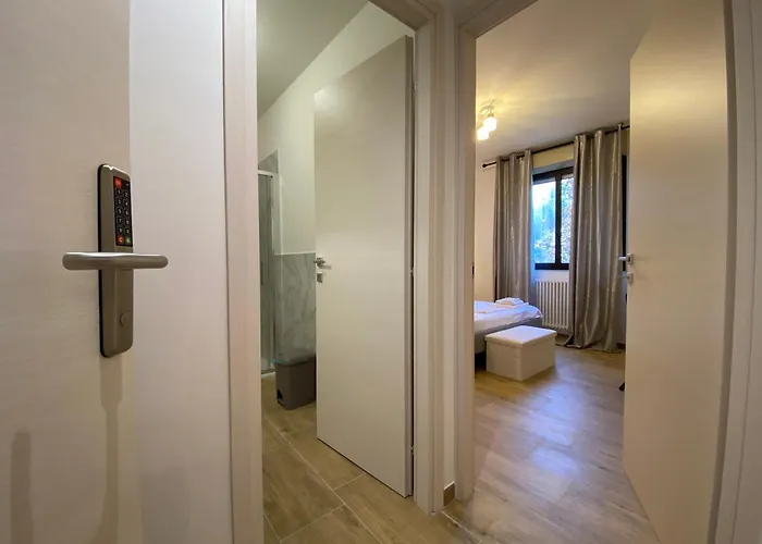 Urban Nest Skyline Retreat 4* Bolonya