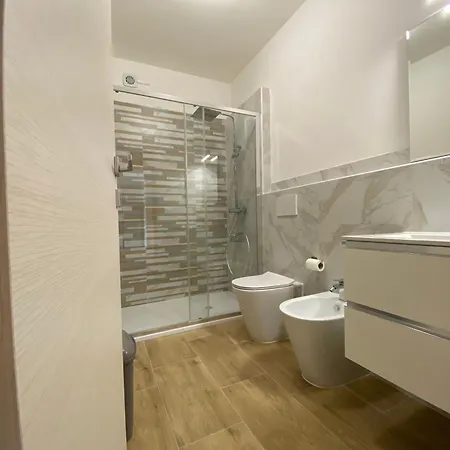 Urban Nest Skyline Retreat