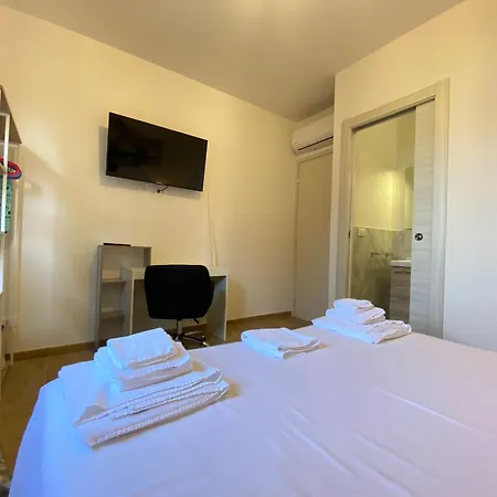 Urban Nest Skyline Retreat 3* Bologne