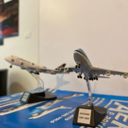 Urban Nest Skyline Retreat