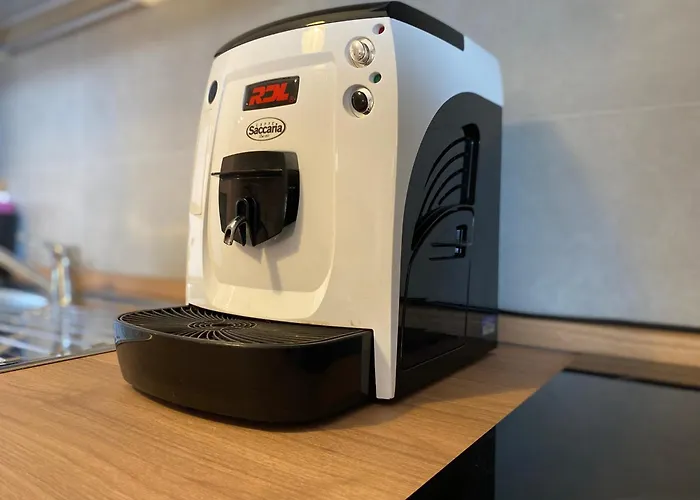 게스트하우스 Urban Nest Skyline Retreat 3*