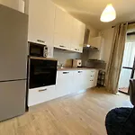 Πανσιόν Urban Nest Skyline Retreat