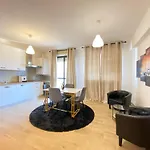 Πανσιόν Urban Nest Skyline Retreat
