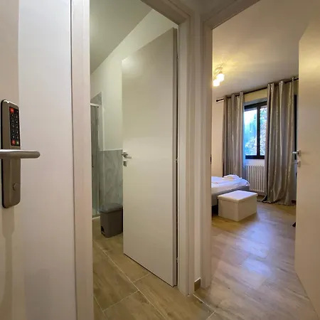 Urban Nest Skyline Retreat 4* Bologna